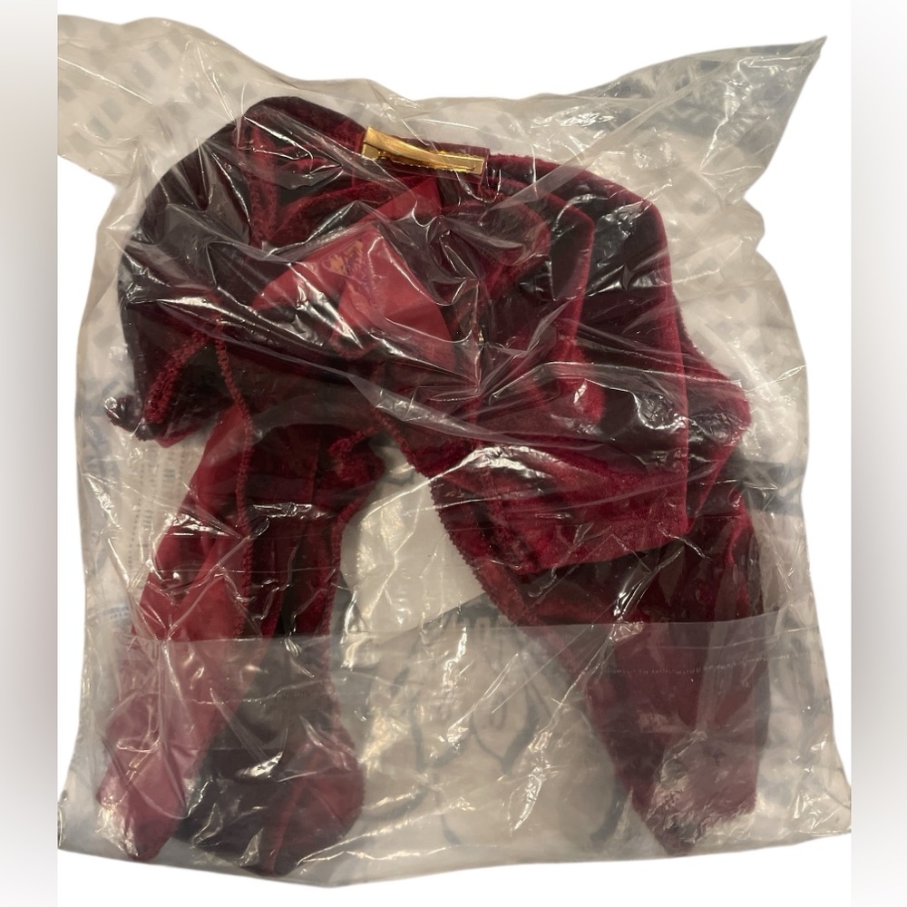 Pottery Barn Red Velvet Double Bow with Clip Set of 2 - Picture 4 of 5